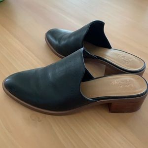 DSW Crown Vintage Black Leather Mules